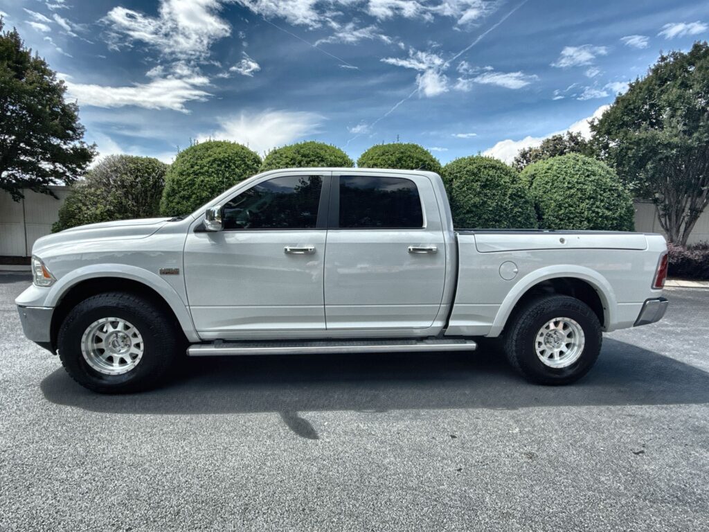 ram ram 1500 pickup 2017 1C6RR7VT4HS772923 image ram ram 1500 pickup 2017 1C6RR7VT4HS772923 image